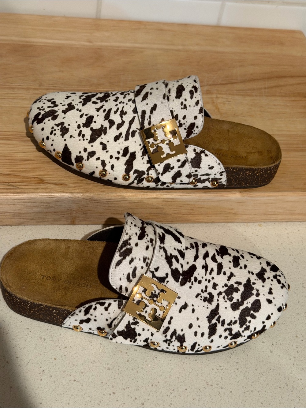Tory Burch Womens Mellow Stud Ivory Animal Print Calf Hair Mules - Picture 9 of 11